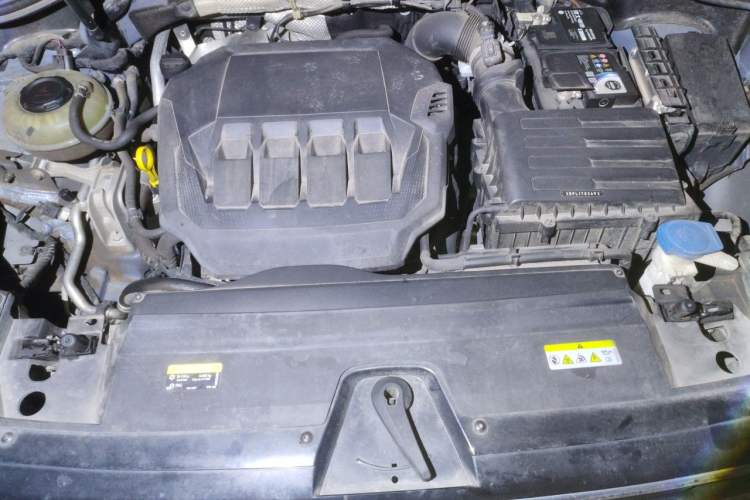 Used Volkswagen Tayron X 2020 330TSI Two-Wheel Drive Luxury Smart Connectivity Version Engine Bay