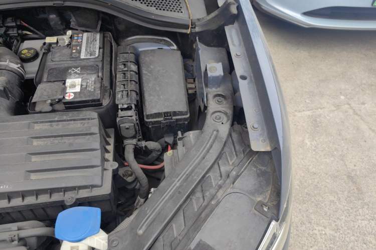Used Volkswagen Tayron X 2020 330TSI Two-Wheel Drive Flagship Smart Connectivity Version Engine Bay Left