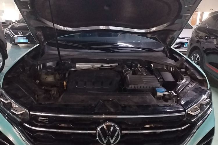 Used Volkswagen Tayron X 2020 330TSI Two-Wheel Drive Luxury Smart Connectivity Version Engine Bay