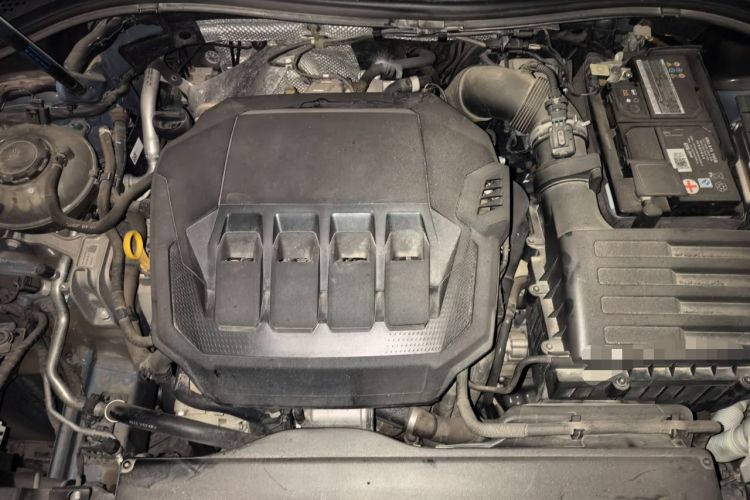 Used Volkswagen Tayron X 2020 330TSI Two-Wheel Drive Luxury Smart Connectivity Version Engine Bay