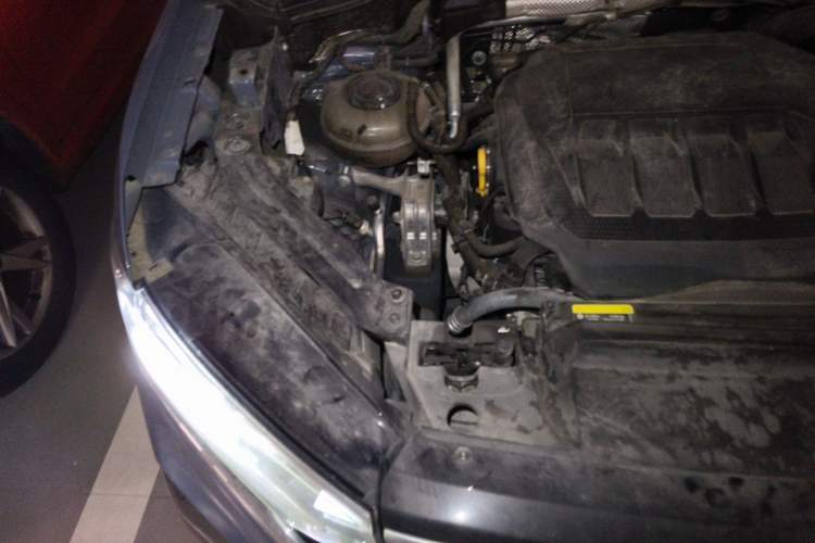 Used Volkswagen Tayron X 2020 330TSI Two-Wheel Drive Luxury Smart Connectivity Version Engine Bay Right