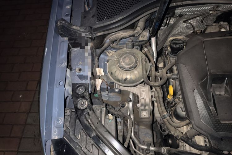 Used Volkswagen Tayron X 2020 330TSI Two-Wheel Drive Luxury Smart Connectivity Version Engine Bay Right