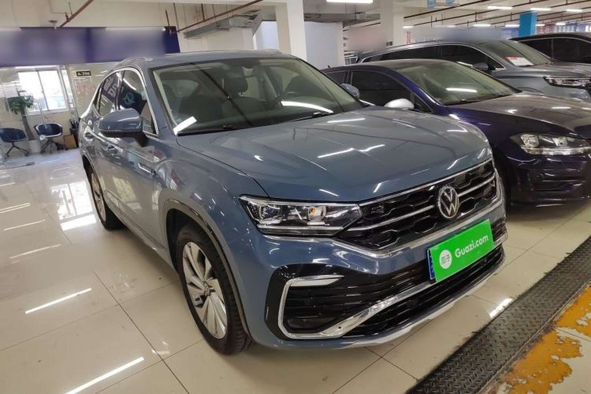 Used Volkswagen Tayron X 2020 330TSI Two-Wheel Drive Luxury Smart Connectivity Version Front Right 45 Deg