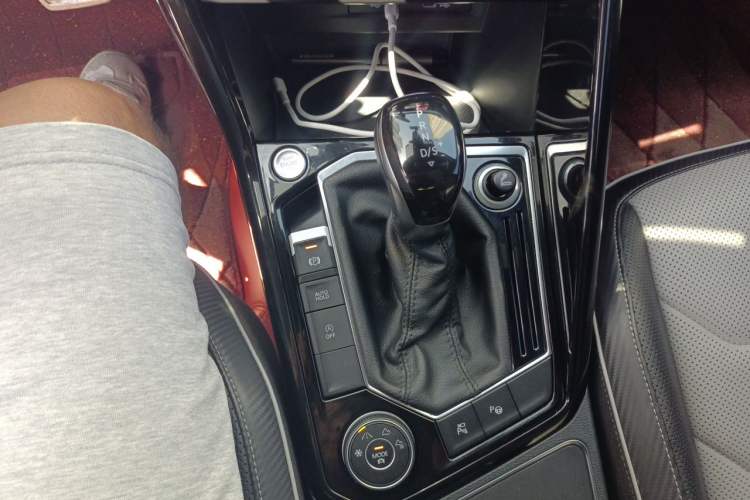 Used Volkswagen Tayron X 2020 380TSI Four-Wheel Drive Prestige Connected Version Gear Lever