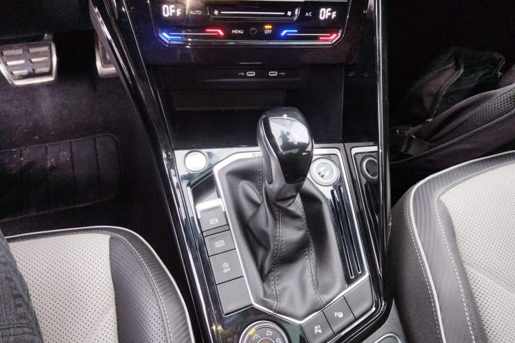 Used Volkswagen Tayron X 2020 380TSI Four-Wheel Drive Prestige Connected Version Gear Lever
