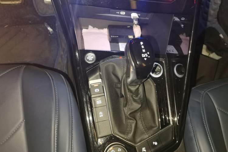 Used Volkswagen Tayron X 2020 380TSI Four-Wheel Drive Dynamic Connect Edition Gear Lever