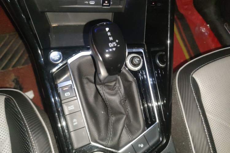 Used Volkswagen Tayron X 2020 380TSI Four-Wheel Drive Prestige Connected Version Gear Lever