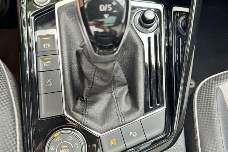 Used Volkswagen Tayron X 2020 380TSI Four-Wheel Drive Flagship Smart Connectivity Version Gear Lever