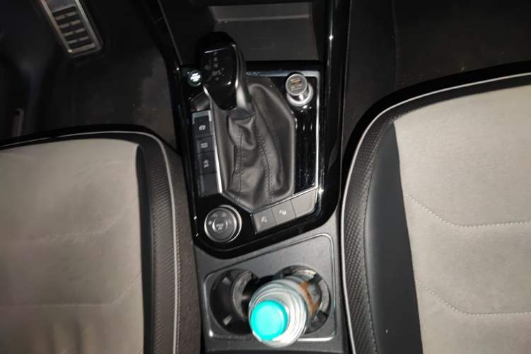 Used Volkswagen Tayron X 2020 380TSI Four-Wheel Drive Dynamic Connect Edition Gear Lever