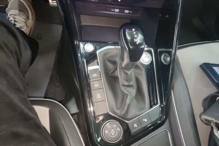 Used Volkswagen Tayron X 2020 380TSI Four-Wheel Drive Flagship Smart Connectivity Version Gear Lever