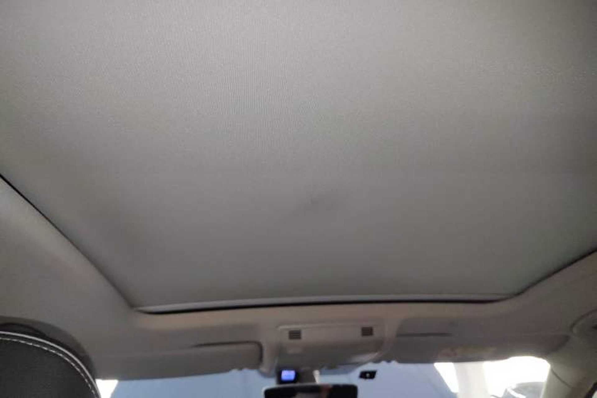 Used Volkswagen Tayron X 2020 330TSI Two-Wheel Drive Luxury Smart Connectivity Version Headliner