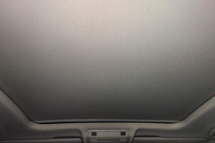 Used Volkswagen Tayron X 2020 330TSI Two-Wheel Drive Luxury Smart Connectivity Version Headliner
