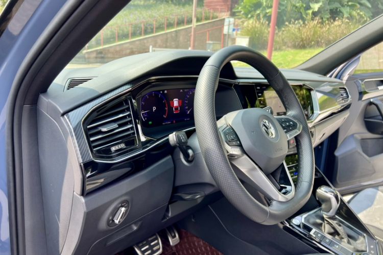 Used Volkswagen Tayron X 2020 380TSI Four-Wheel Drive Dynamic Connect Edition Interior 9