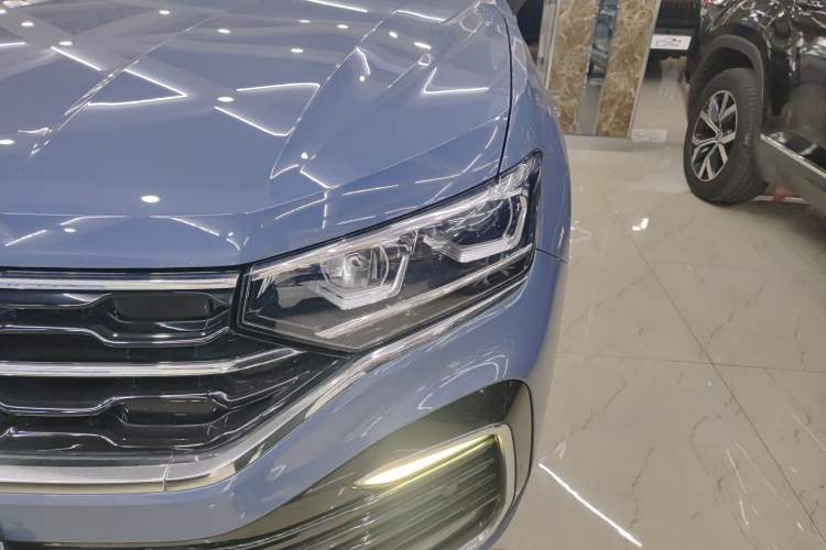 Used Volkswagen Tayron X 2020 380TSI Four-Wheel Drive Flagship Smart Connectivity Version Left Front Headlight