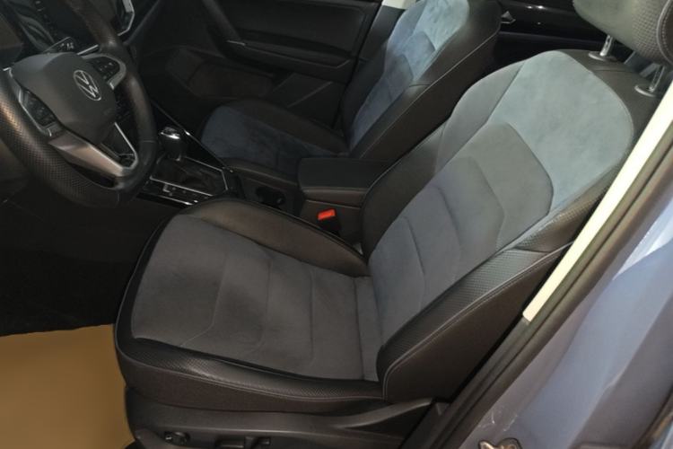 Used Volkswagen Tayron X 2020 330TSI Two-Wheel Drive Luxury Smart Connectivity Version Left Front Seat