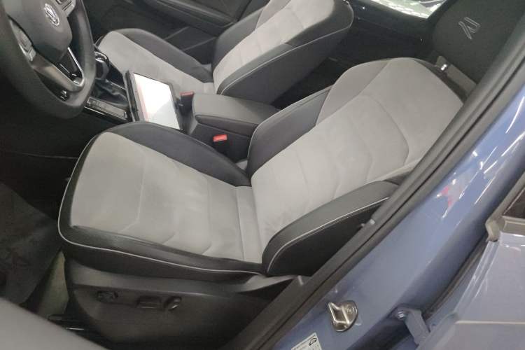 Used Volkswagen Tayron X 2020 380TSI Four-Wheel Drive Flagship Smart Connectivity Version Left Front Seat