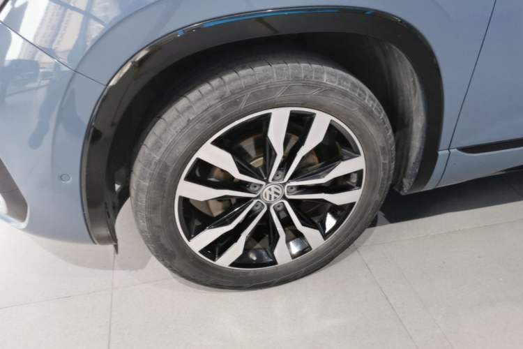 Used Volkswagen Tayron X 2020 380TSI Four-Wheel Drive Prestige Connected Version Left Front Wheel Hub