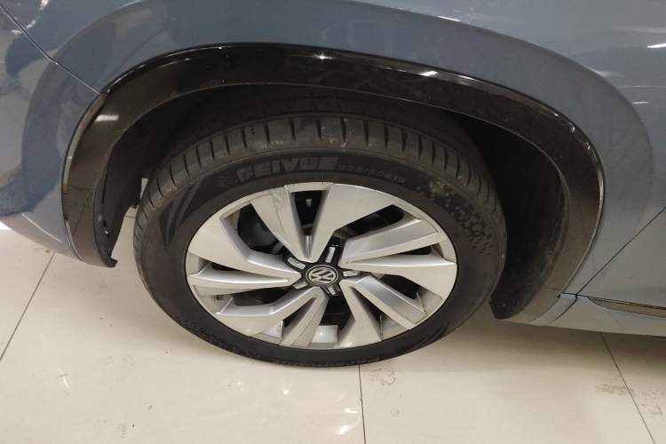 Used Volkswagen Tayron X 2020 330TSI Two-Wheel Drive Luxury Smart Connectivity Version Left Front Wheel Hub
