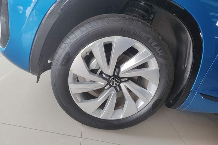 Used Volkswagen Tayron X 2020 330TSI Two-Wheel Drive Luxury Smart Connectivity Version Left Front Wheel Hub