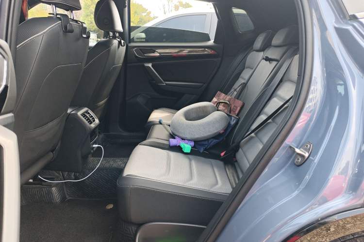 Used Volkswagen Tayron X 2020 380TSI Four-Wheel Drive Prestige Connected Version Left Rear Seat