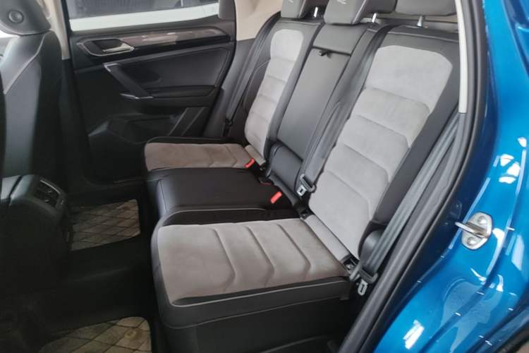 Used Volkswagen Tayron X 2020 330TSI Two-Wheel Drive Luxury Smart Connectivity Version Left Rear Seat