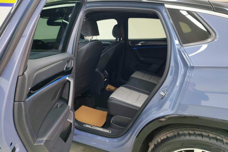 Used Volkswagen Tayron X 2020 380TSI Four-Wheel Drive Prestige Connected Version Left Rear Seat