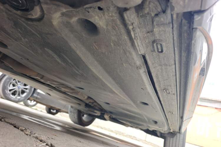 Used Volkswagen Tayron X 2020 380TSI Four-Wheel Drive Prestige Connected Version Left Side Sill