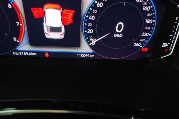 Used Volkswagen Tayron X 2020 380TSI Four-Wheel Drive Dynamic Connect Edition Odometer Close Up
