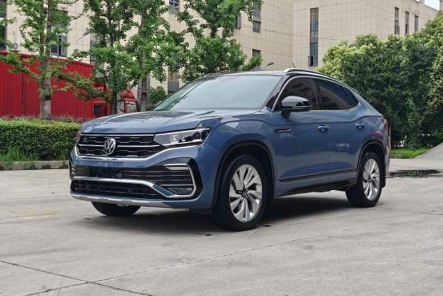 Ojetý Volkswagen Tayron X 2020 330TSI Two-Wheel Drive Luxury Smart Connectivity Version