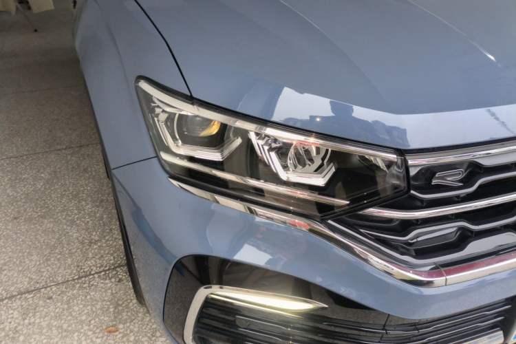 Used Volkswagen Tayron X 2020 380TSI Four-Wheel Drive Prestige Connected Version Right Front Headlight