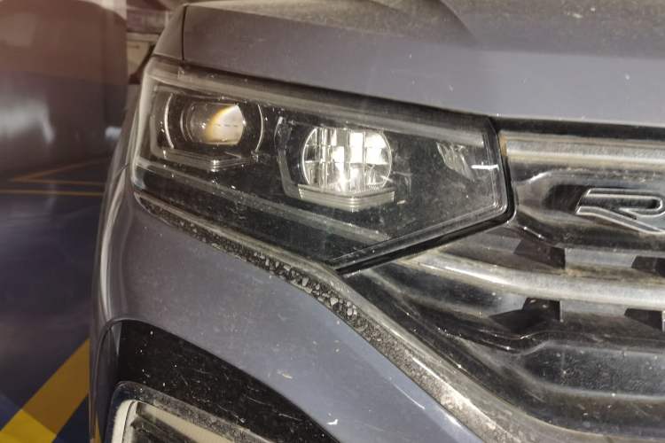 Used Volkswagen Tayron X 2020 380TSI Four-Wheel Drive Dynamic Connect Edition Right Front Headlight