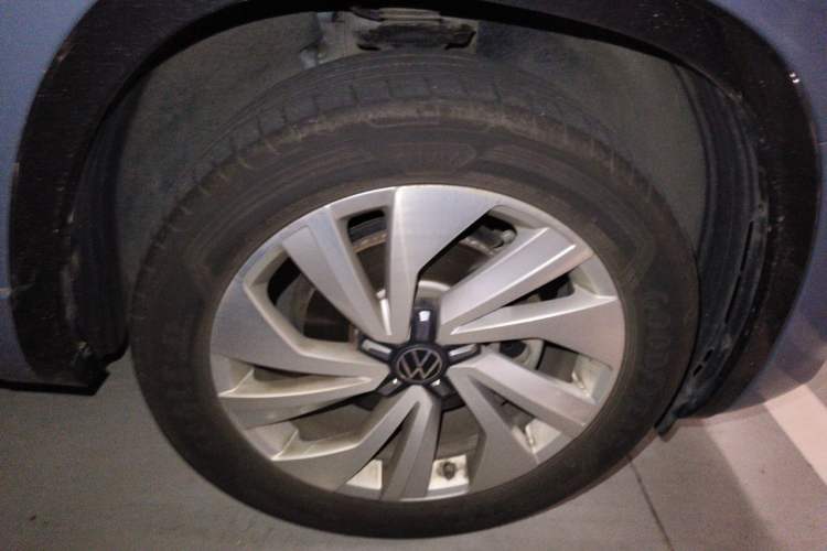 Used Volkswagen Tayron X 2020 330TSI Two-Wheel Drive Luxury Smart Connectivity Version Right Front Wheel Hub