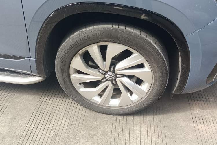 Used Volkswagen Tayron X 2020 330TSI Two-Wheel Drive Luxury Smart Connectivity Version Right Front Wheel Hub