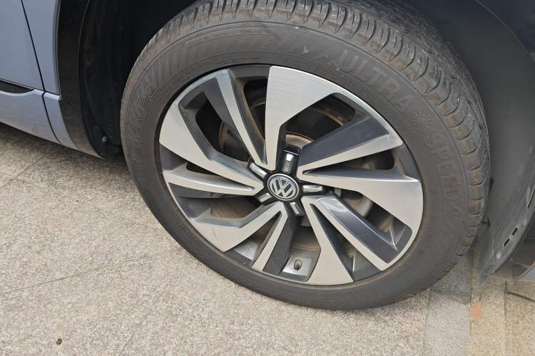 Used Volkswagen Tayron X 2020 380TSI Four-Wheel Drive Dynamic Connect Edition Right Front Wheel Hub