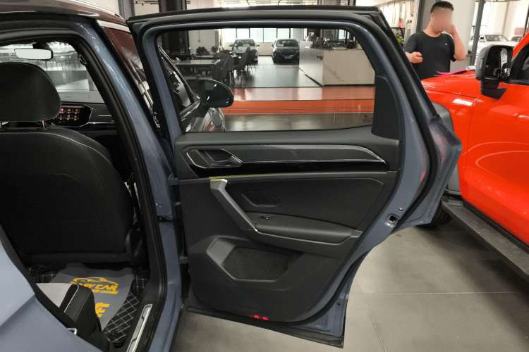 Used Volkswagen Tayron X 2020 330TSI Two-Wheel Drive Flagship Smart Connectivity Version Right Rear Door Interior