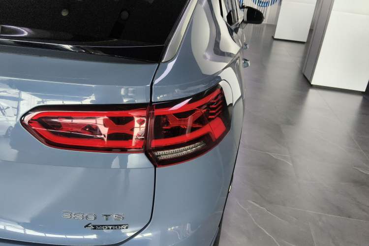 Used Volkswagen Tayron X 2020 380TSI Four-Wheel Drive Prestige Connected Version Right Rear Taillight