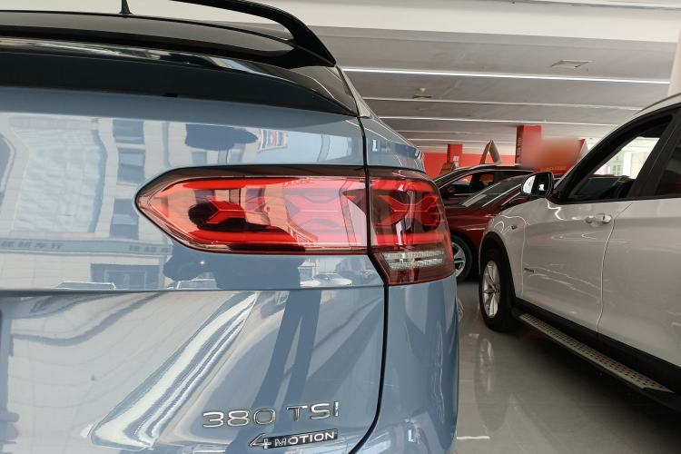 Used Volkswagen Tayron X 2020 380TSI Four-Wheel Drive Prestige Connected Version Right Rear Taillight