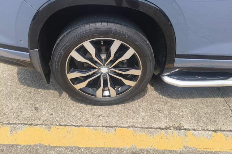 Used Volkswagen Tayron X 2020 380TSI Four-Wheel Drive Prestige Connected Version Right Rear Wheel Hub