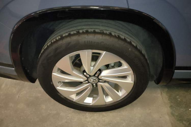 Used Volkswagen Tayron X 2020 330TSI Two-Wheel Drive Luxury Smart Connectivity Version Right Rear Wheel Hub