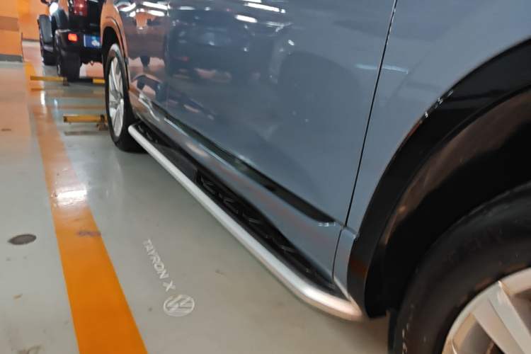 Used Volkswagen Tayron X 2020 330TSI Two-Wheel Drive Luxury Smart Connectivity Version Right Side Sill