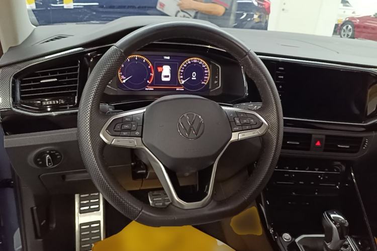 Used Volkswagen Tayron X 2020 330TSI Two-Wheel Drive Luxury Smart Connectivity Version Steering Wheel