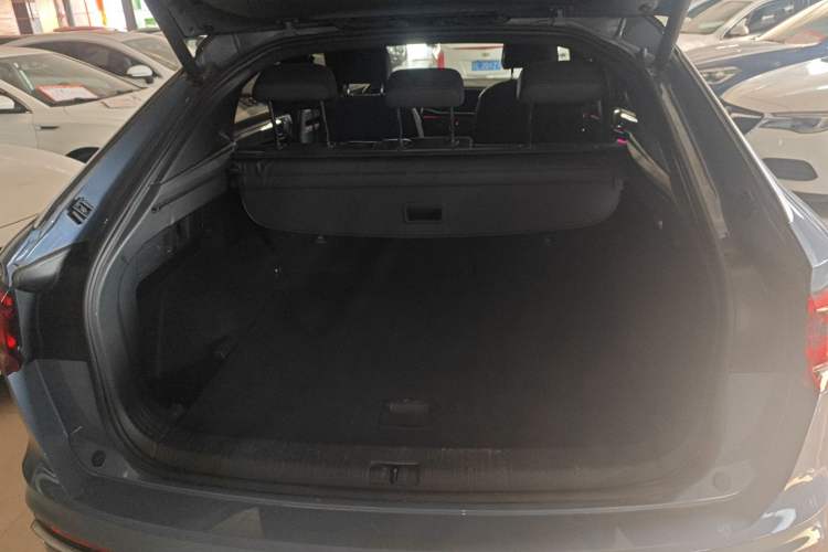 Used Volkswagen Tayron X 2020 330TSI Two-Wheel Drive Flagship Smart Connectivity Version Trunk