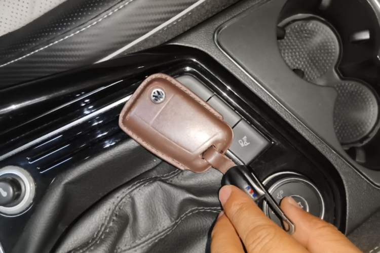 Used Volkswagen Tayron X 2020 380TSI Four-Wheel Drive Prestige Connected Version Vehicle Key