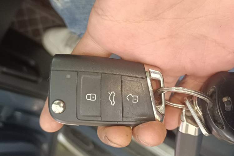 Used Volkswagen Tayron X 2020 330TSI Two-Wheel Drive Luxury Smart Connectivity Version Vehicle Key