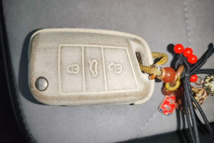 Used Volkswagen Tayron X 2020 330TSI Two-Wheel Drive Luxury Smart Connectivity Version Vehicle Key