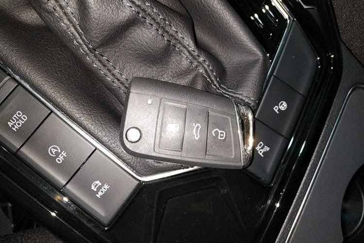 Used Volkswagen Tayron X 2020 330TSI Two-Wheel Drive Flagship Smart Connectivity Version Vehicle Key