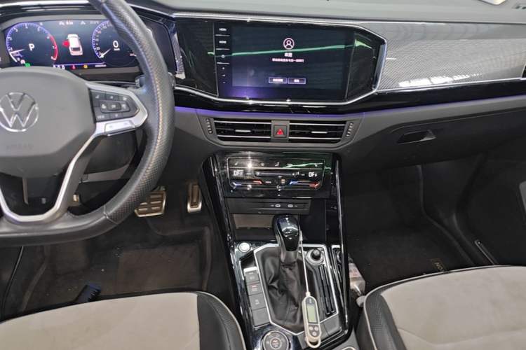 Used Volkswagen Tayron X 2020 380TSI Four-Wheel Drive Flagship Smart Connectivity Version Audio And AC Panel