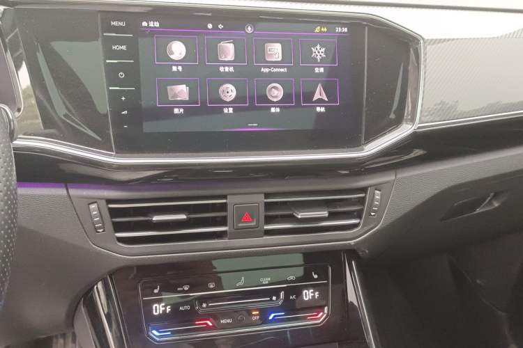 Used Volkswagen Tayron X 2020 330TSI Two-Wheel Drive Flagship Smart Connectivity Version Audio And AC Panel