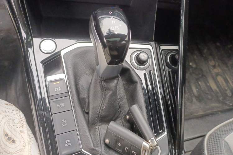 Used Volkswagen Tayron X 2020 330TSI Two-Wheel Drive Flagship Smart Connectivity Version Gear Lever