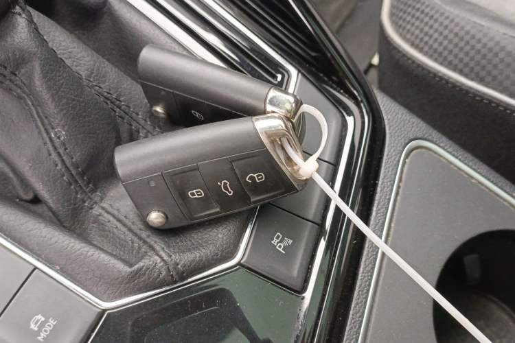 Used Volkswagen Tayron X 2020 330TSI Two-Wheel Drive Flagship Smart Connectivity Version Vehicle Key